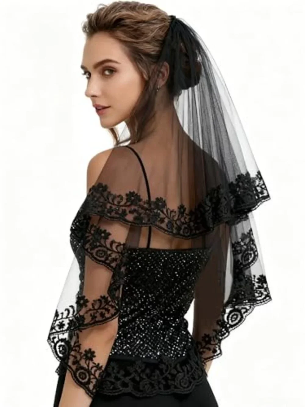 Lace Wedding Veil 2 Tiers Embroidered Floral Edge Bridal Veil